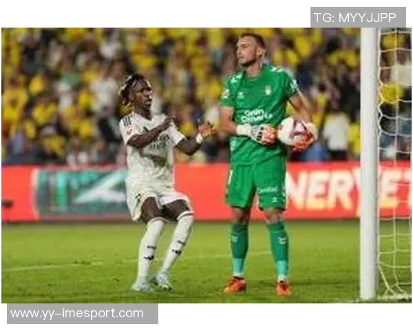 佩德里拼抢维尼修斯球衣遭黄牌皇马反击精彩瞬间回顾 佩德里拼抢维尼修斯球衣遭黄牌皇马反击精彩瞬间回顾