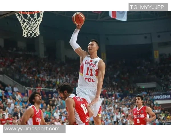 媒体人评论阿联与小杨遭黑评现象引发热议